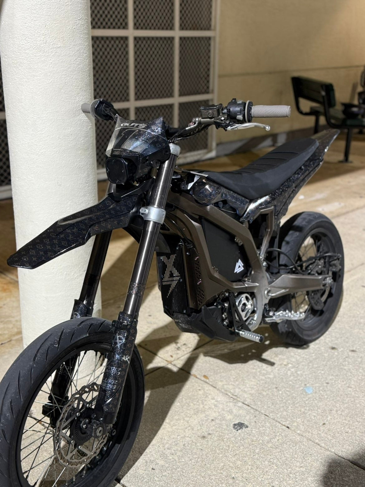 (R-Tech) Designer Ultra Bee Plastics Wraps